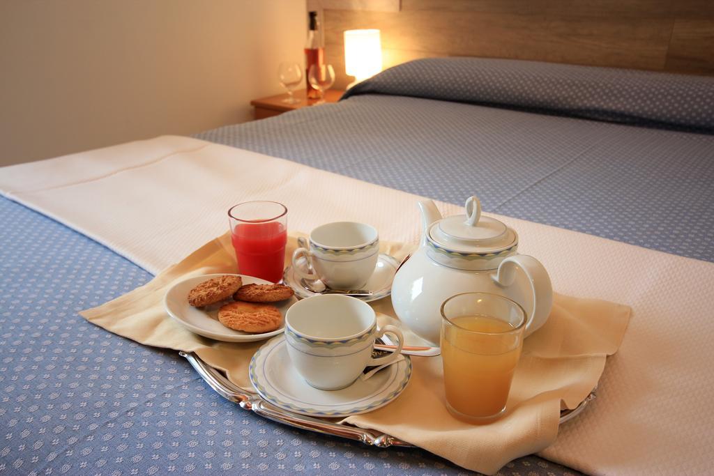Hotel Colomber Gardone Riviera Zewnętrze zdjęcie