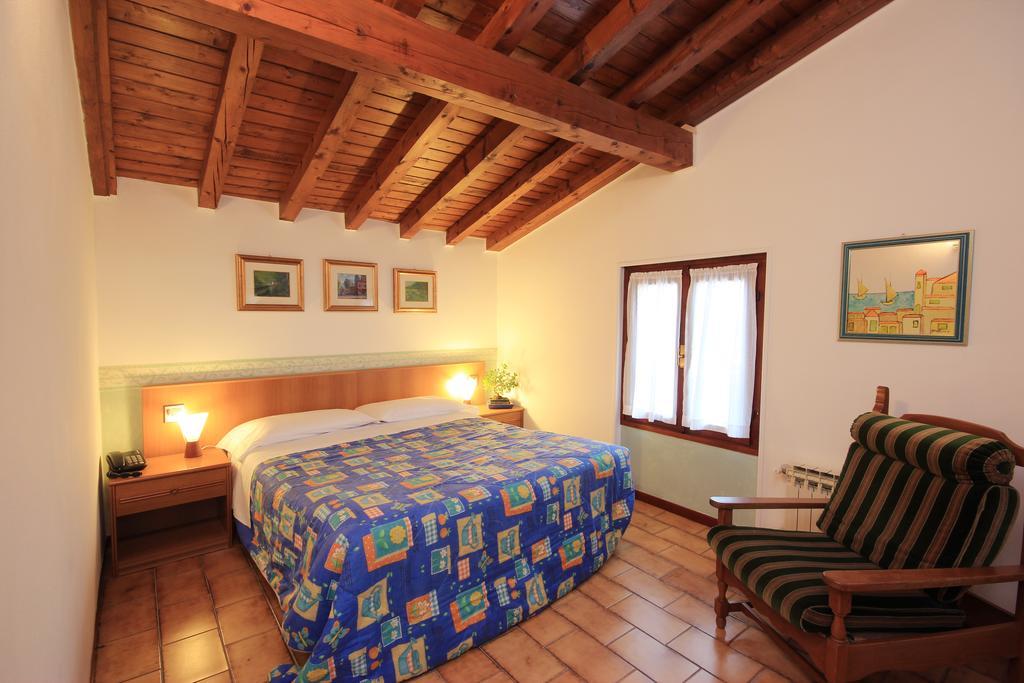Hotel Colomber Gardone Riviera Zewnętrze zdjęcie