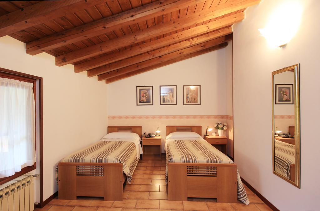 Hotel Colomber Gardone Riviera Zewnętrze zdjęcie